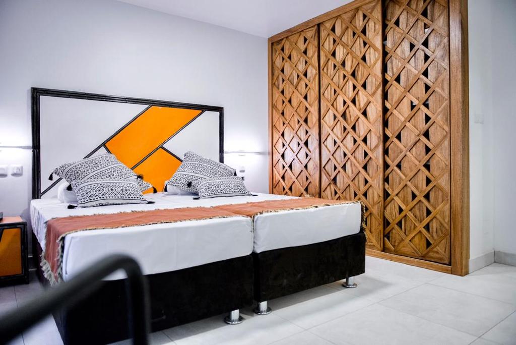 OMD I ROYAL I 9 © Ousmane Mbaye